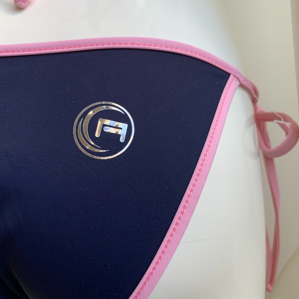 Aaron Chang Blue wave reversible navy bikini - Picture 12 of 12